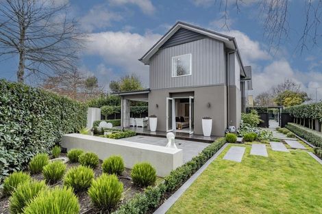 Photo of property in 2 Snowdon Road, Fendalton, Christchurch, 8052