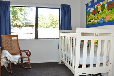 Photo of property in 5 Baton Place, Highbury, Palmerston North, 4412