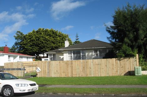 Photo of property in 65 Ennis Avenue, Pakuranga Heights, Auckland, 2010