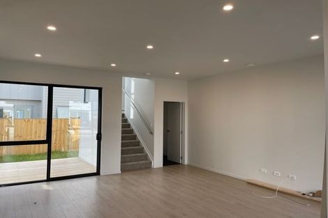 Photo of property in 106 Bellbird Street, Papakura, 2110