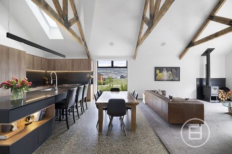 Photo of property in 52 Cunninghams Drive, Jacks Point, Queenstown, 9371