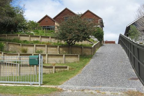 Photo of property in 79 The Terrace, Herald Island, Auckland, 0618