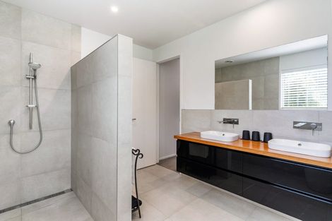 Photo of property in 14 Titoki Lane, Whangamata, 3691