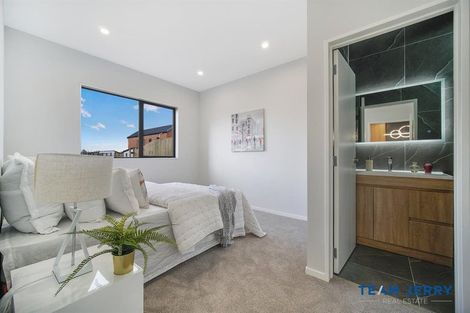 Photo of property in 17 Farranfore Road, Opaheke, Papakura, 2113