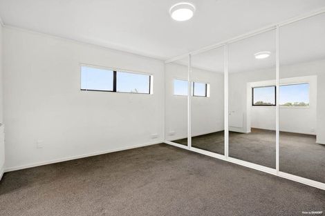 Photo of property in 36 Sturges Road, Henderson, Auckland, 0612
