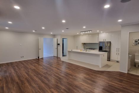 Photo of property in 4 Bruckless Drive, Flat Bush, Auckland, 2019