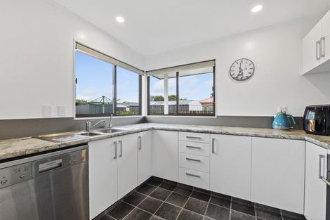 Photo of property in 26b Dixon Avenue, Hawera, 4610