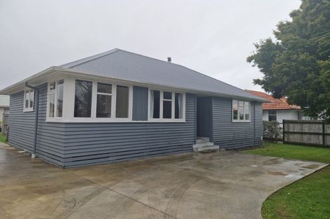 Photo of property in 2/54 Lismore Street, Merrilands, New Plymouth, 4312