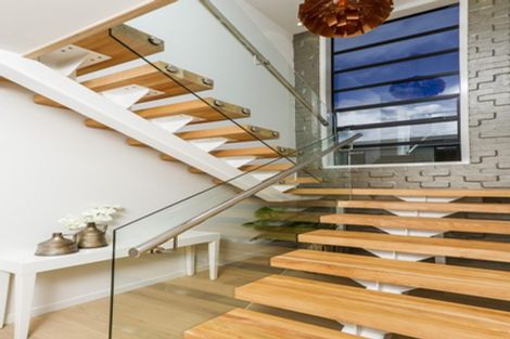 Photo of property in 123b Churchill Road, Rothesay Bay, Auckland, 0630