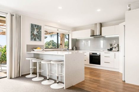 Photo of property in 12 Carrington Drive, Papamoa Beach, Papamoa, 3118