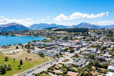 Photo of property in 98 Brownston Street, Wanaka, 9305