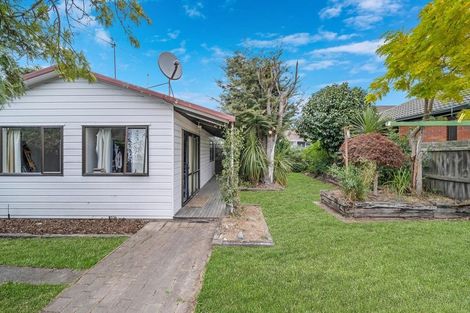 Photo of property in 15 Wittys Road, Avonhead, Christchurch, 8042