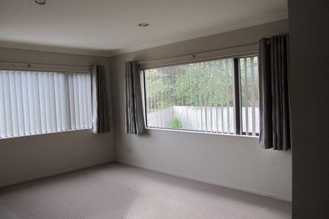 Photo of property in 11 Jomard Terrace, Northcross, Auckland, 0632