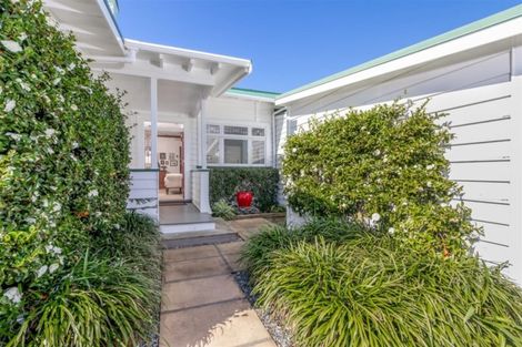 Photo of property in 102 Matua Road, Huapai, Kumeu, 0810