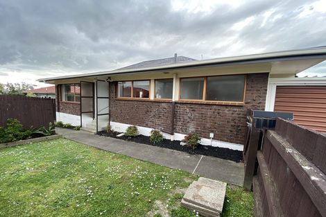 Photo of property in 2/9 Evans Road, Glen Eden, Auckland, 0602