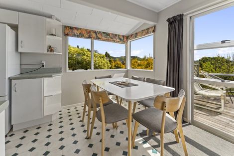 Photo of property in 20 Shera Street, Acacia Bay, Taupo, 3330