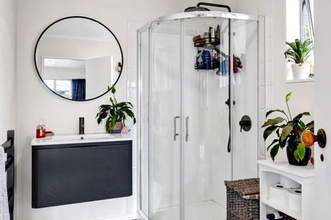 Photo of property in 540 Finnerty Road, Cardiff, Stratford, 4391