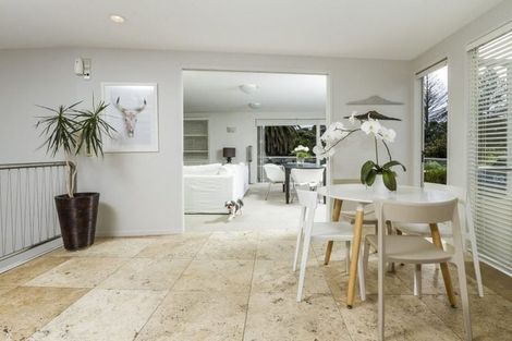 Photo of property in 17a The Strand, Takapuna, Auckland, 0622