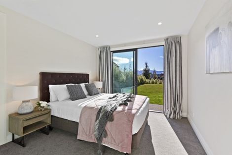Photo of property in 3 Glenfiddich Road, Jacks Point, Queenstown, 9371