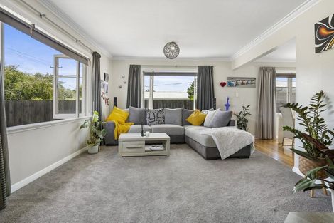 Photo of property in 298 Shakespeare Street, Leamington, Cambridge, 3432