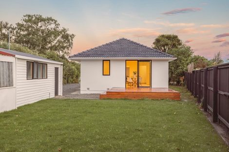 Photo of property in 12 Mckellar Place, Hornby, Christchurch, 8042