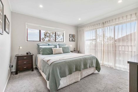 Photo of property in 1/40 Becroft Drive, Forrest Hill, Auckland, 0620