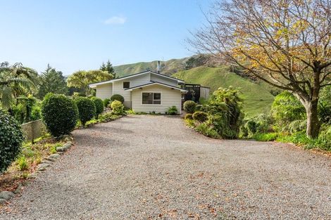 Photo of property in 132 Mangaone Road, Hautere, Otaki, 5582