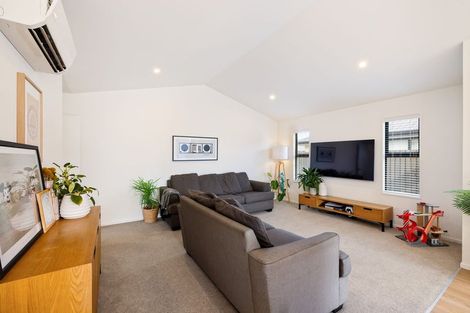 Photo of property in 32 Mckerrow Street, Marshland, Christchurch, 8083