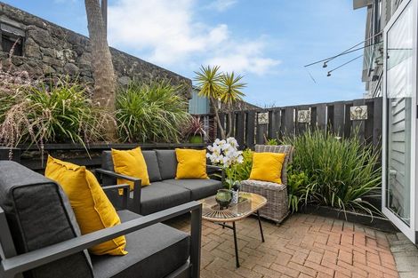 Photo of property in 93e Mays Road, Onehunga, Auckland, 1061