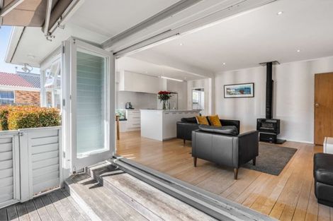 Photo of property in 1/24a Wolsley Avenue, Milford, Auckland, 0620