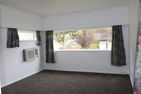 Photo of property in 396 Stokes Valley Road, Stokes Valley, Lower Hutt, 5019