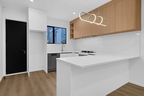 Photo of property in 22 Whare Kauri Road, Papakura, 2110