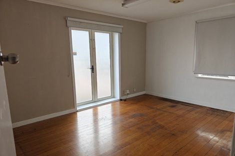 Photo of property in 94 Lincoln Road, Henderson, Auckland, 0610