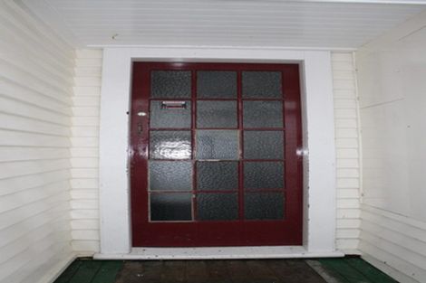 Photo of property in 100 Nairn Street, Mount Cook, Wellington, 6011