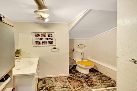 Photo of property in 124 Pohutukawa Avenue, Ohope, 3121