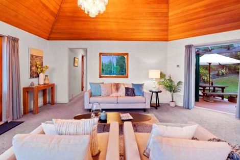 Photo of property in 117 Onetaunga Road, Chatswood, Auckland, 0626