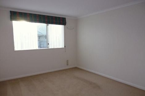 Photo of property in Endeavour Apartments, 24/125 Thorndon Quay, Pipitea, Wellington, 6011