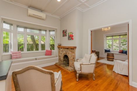 Photo of property in 2a Ryburn Road, Mount Wellington, Auckland, 1062