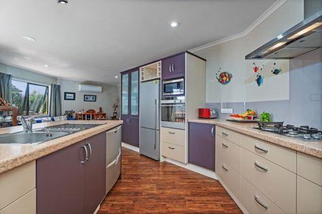 Photo of property in 38 Kupe Drive, Whitianga, 3510