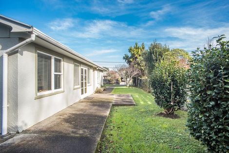 Photo of property in 3 Sunny Glen, Waikanae, 5036