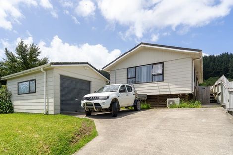 Photo of property in 18 Ruahine Street, Paraparaumu, 5032