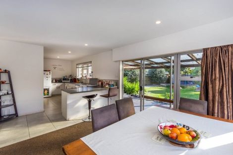 Photo of property in 357 Gardiners Road, Harewood, Christchurch, 8051