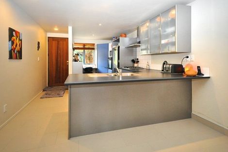 Photo of property in 8/12 Pannill Place, Oteha, Auckland, 0632