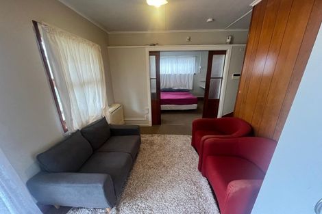 Photo of property in 150 Avondale Road, Avondale, Auckland, 1026