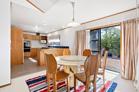 Photo of property in 17 Montclair Rise, Browns Bay, Auckland, 0630