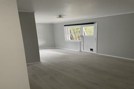 Photo of property in 15 Brunton Place, Glenfield, Auckland, 0629