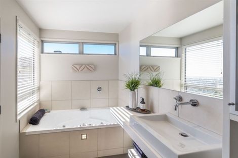 Photo of property in 95 Longhurst Terrace, Cashmere, Christchurch, 8022