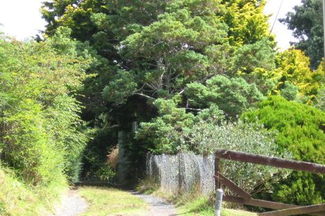 Photo of property in 1/26 Cresta Avenue, Beach Haven, Auckland, 0626