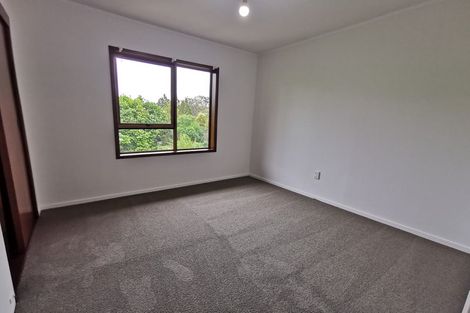 Photo of property in 23 Heaton Grove, Chatswood, Auckland, 0626