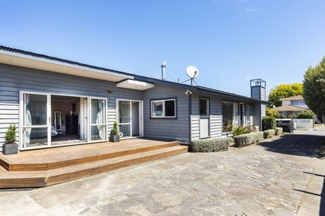 Photo of property in 11 Shearer Avenue, Papanui, Christchurch, 8052